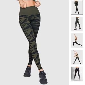 Leonisa Sculpting High-Waisted Graphic Active Legging Size L
